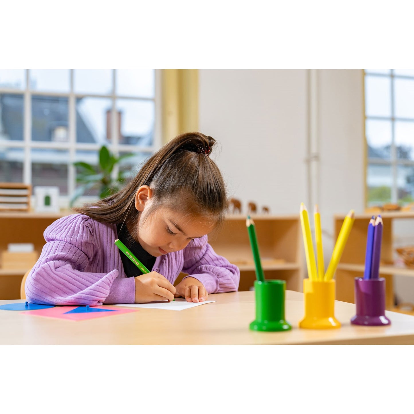 Colored Inset Pencil Holders: Set Of 11 colors - מעמדי עפרונות צבעוניים