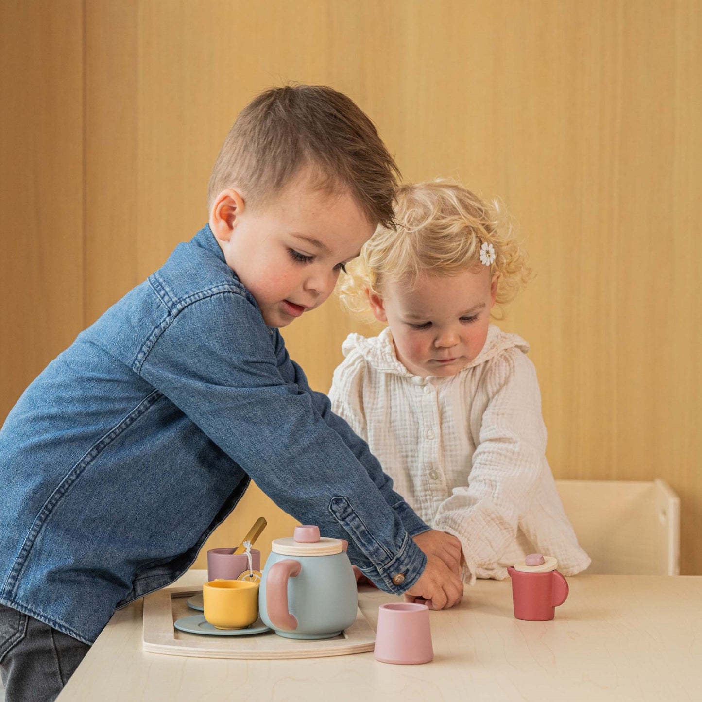 Toy Tea Set - סט כלי תה