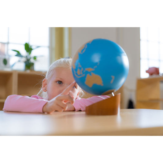 Globe Of Land & Water: Sandpaper - גלובוס סנסורי